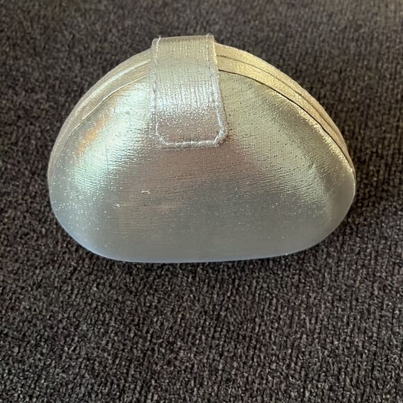 Gold Metallic Shell Clutch Mini Purse Snap Closure Crossbody Strap Black Inside - Picture 9 of 14